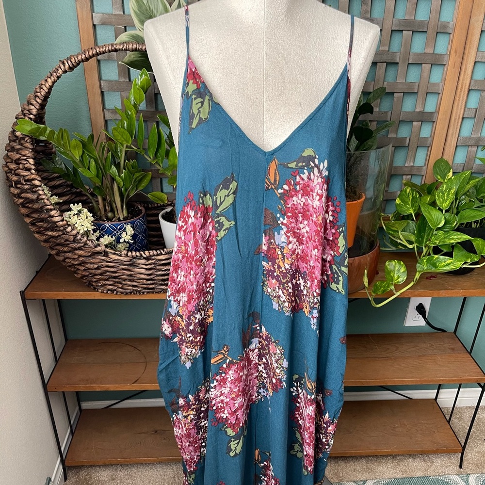 Floral maxi dress size S/M